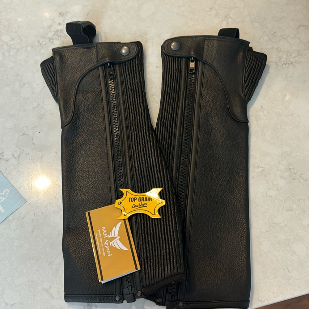Equestrian Half Chaps XS Black NWT